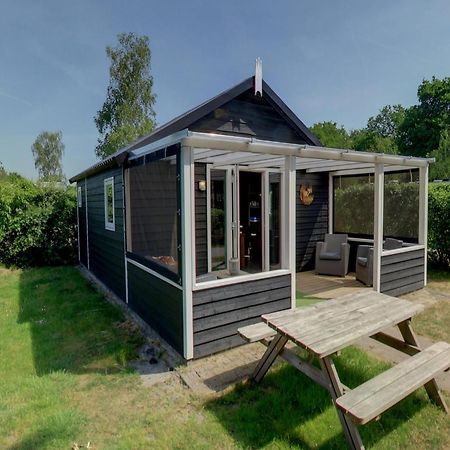Chalet With Dishwasher, In Natural Environment IJhorst Buitenkant foto